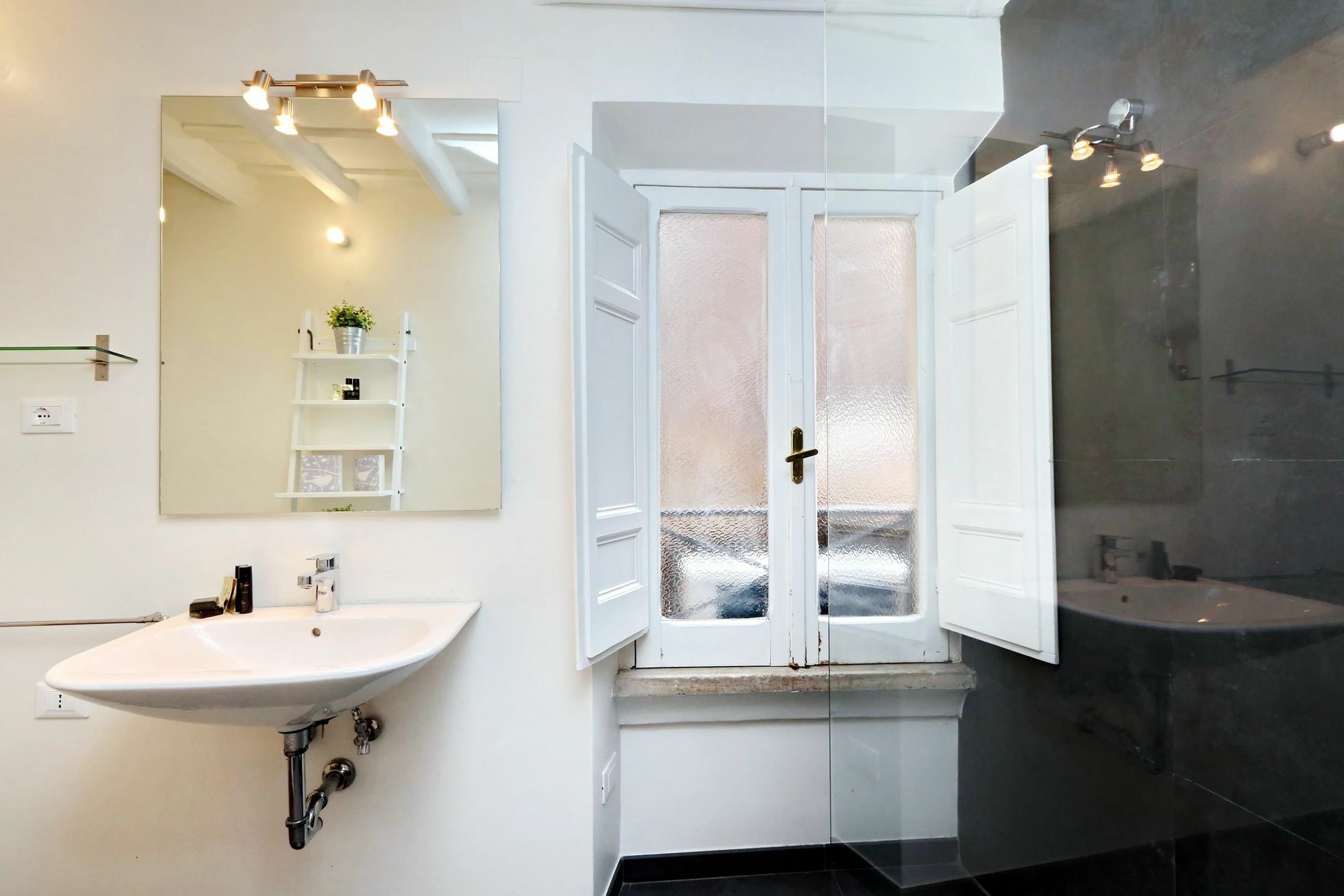 Cozy Corallo - My Extra Home โรม ภายนอก รูปภาพ